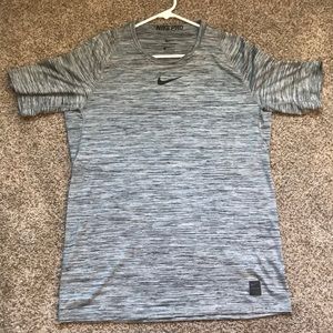 Nike pro workout shirt